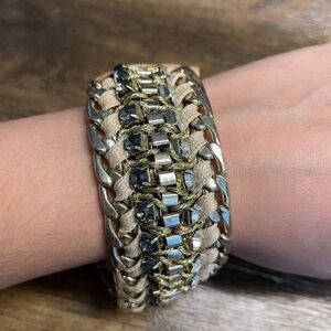 Sheng tong snap closure bracelet
